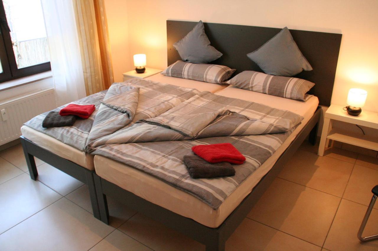 Ferienwohnung Dachshuebel Саарбрюкен Екстериор снимка