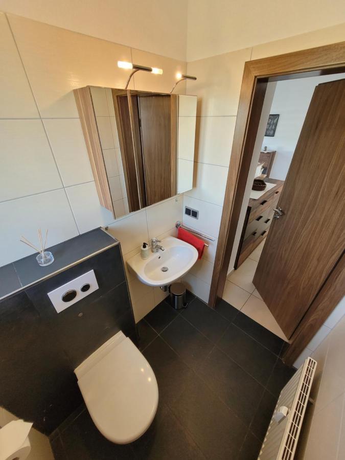 Ferienwohnung Dachshuebel Саарбрюкен Екстериор снимка